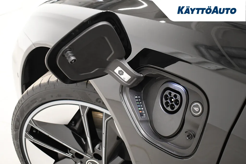 AUDI e-tron GT MOU-273 carousel image