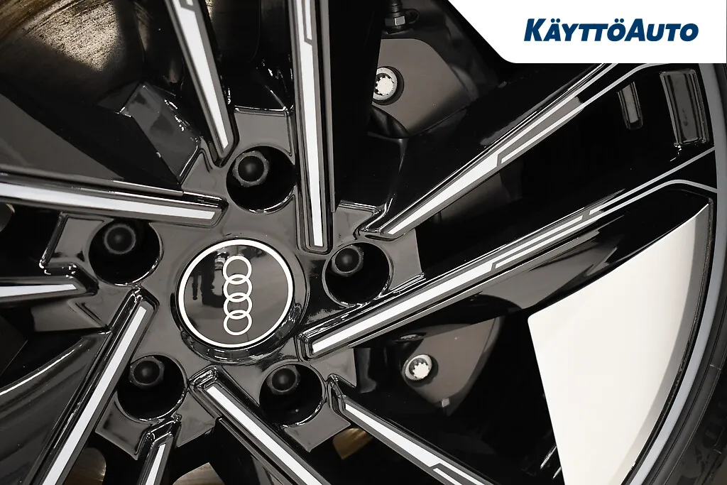 AUDI e-tron GT MOU-273 carousel image