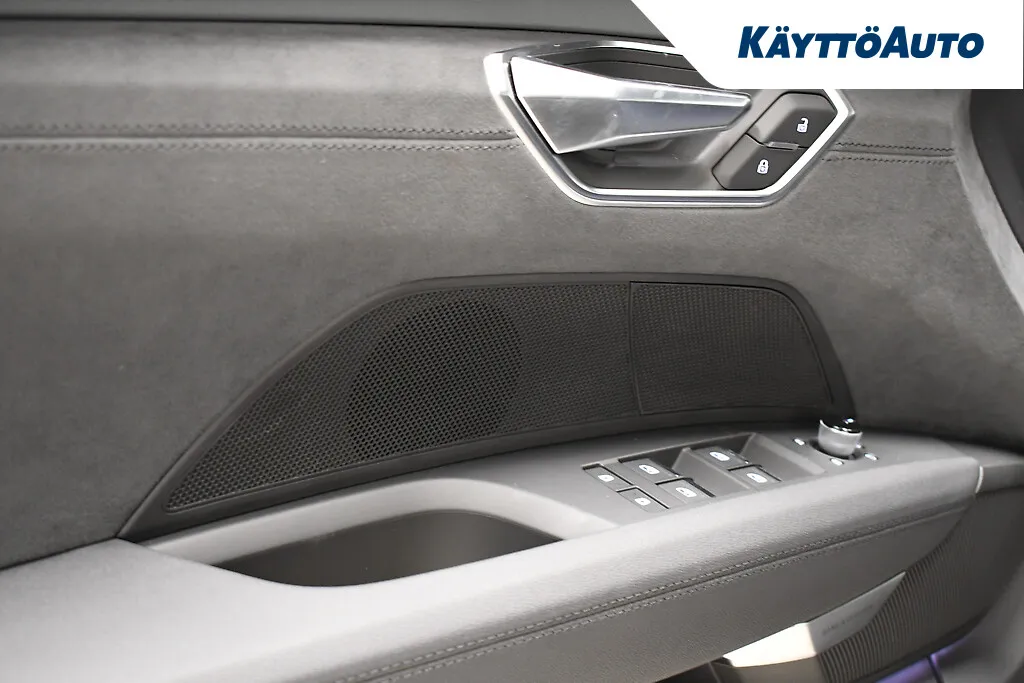 AUDI e-tron GT MOU-273 carousel image