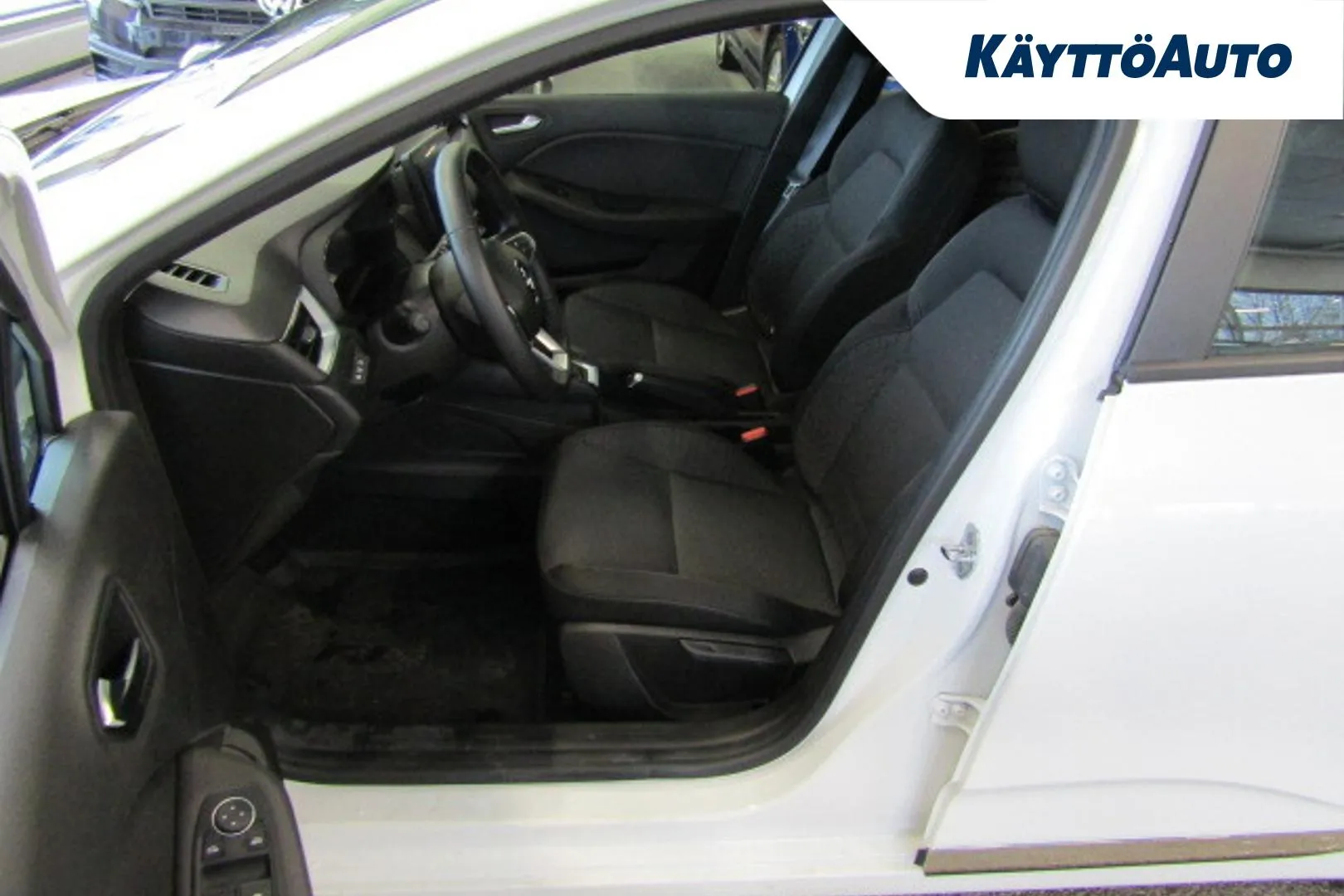 RENAULT Clio OZC-966 carousel image