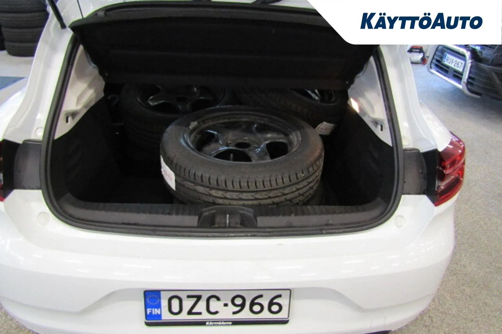 RENAULT Clio OZC-966 carousel image