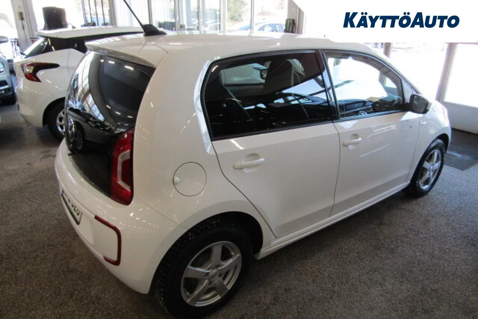VOLKSWAGEN up! LNE-520 carousel image