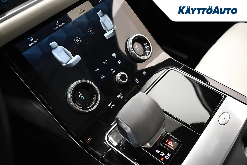 LAND ROVER Range Rover Velar NMJ-211 carousel image