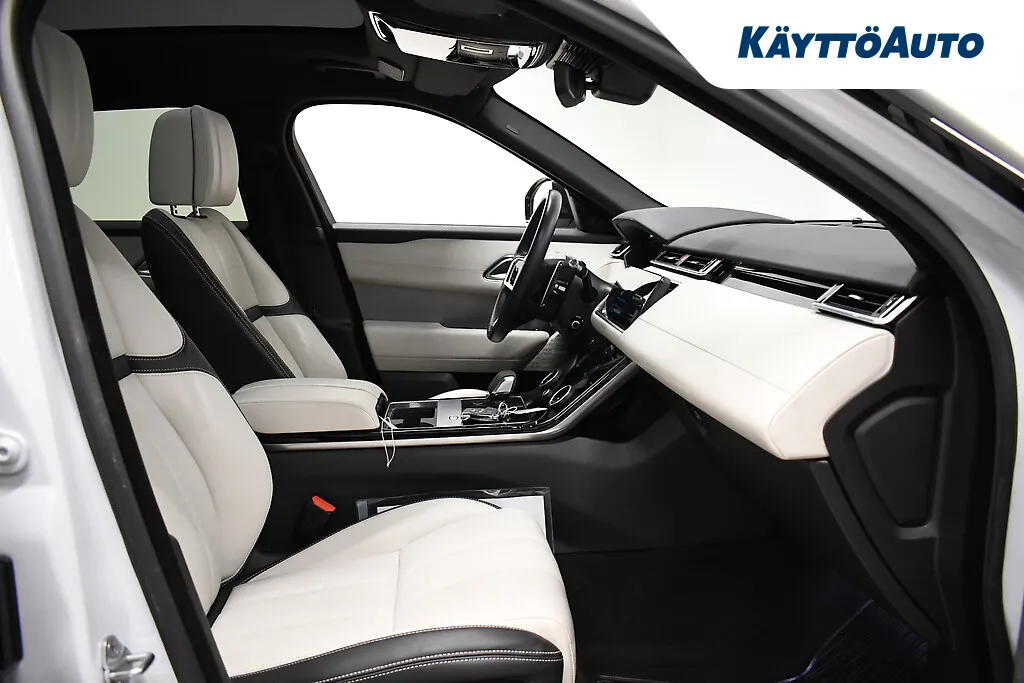 LAND ROVER Range Rover Velar NMJ-211 carousel image