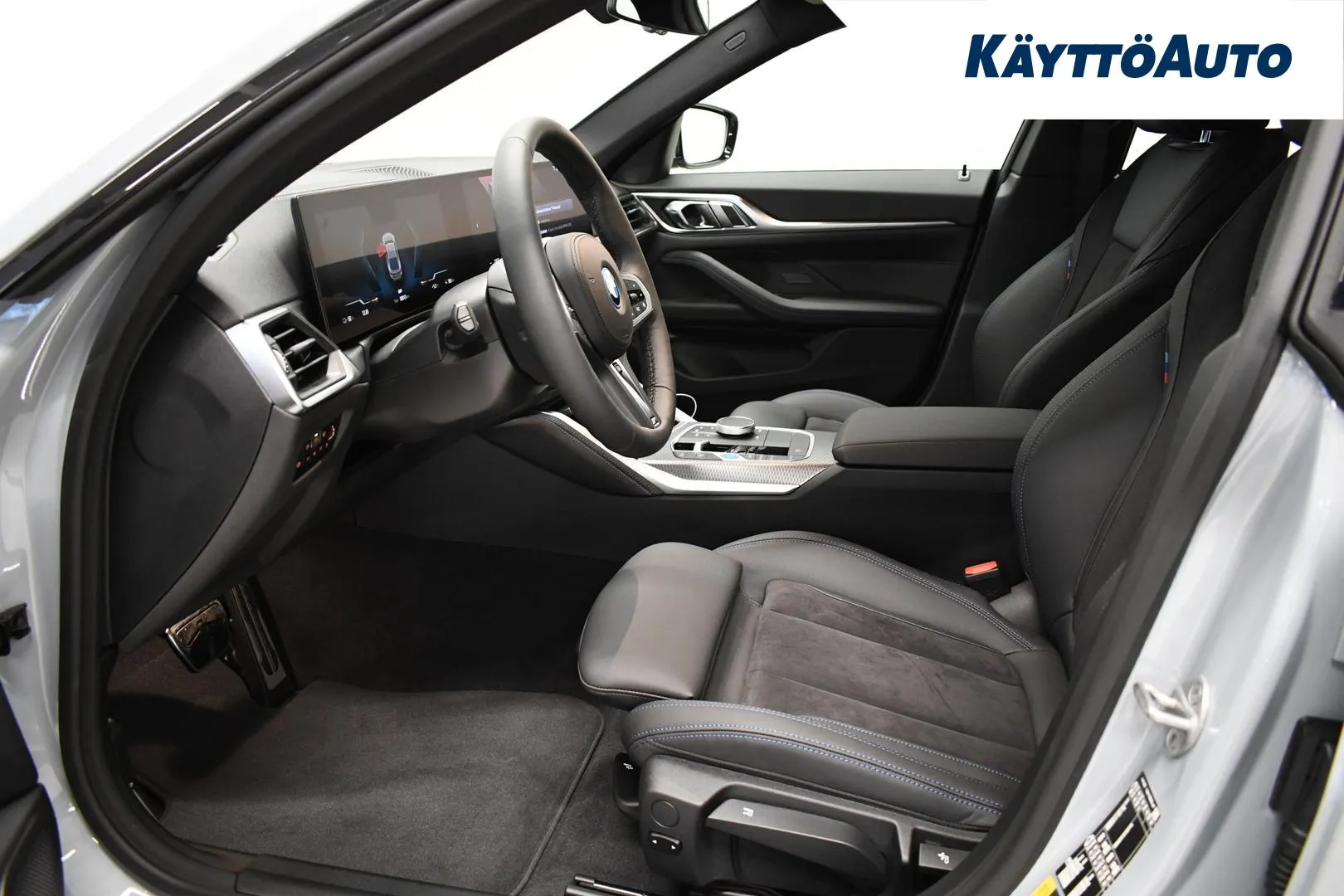 BMW i4 SPR-157 carousel image