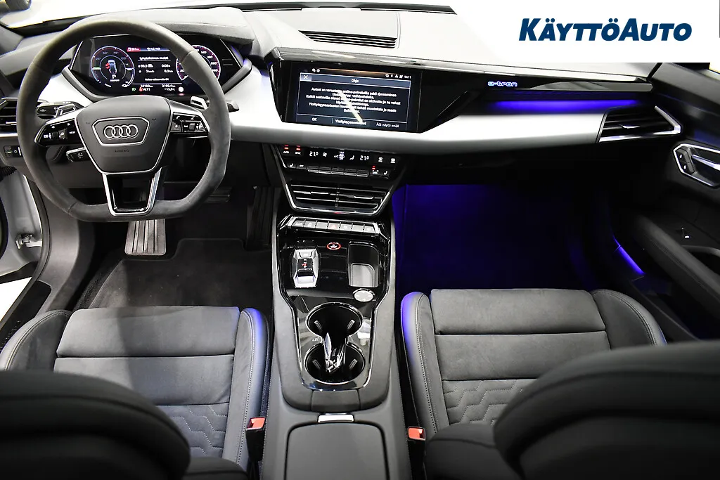 AUDI e-tron GT YLN-288 carousel image