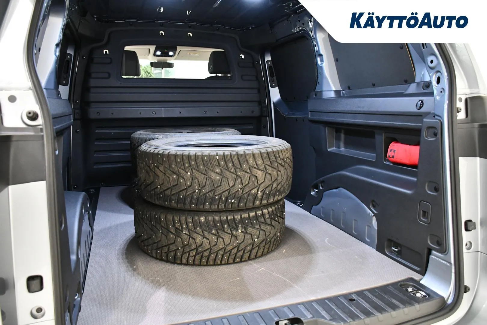 VOLKSWAGEN ID. Buzz Cargo FSE-703 carousel image