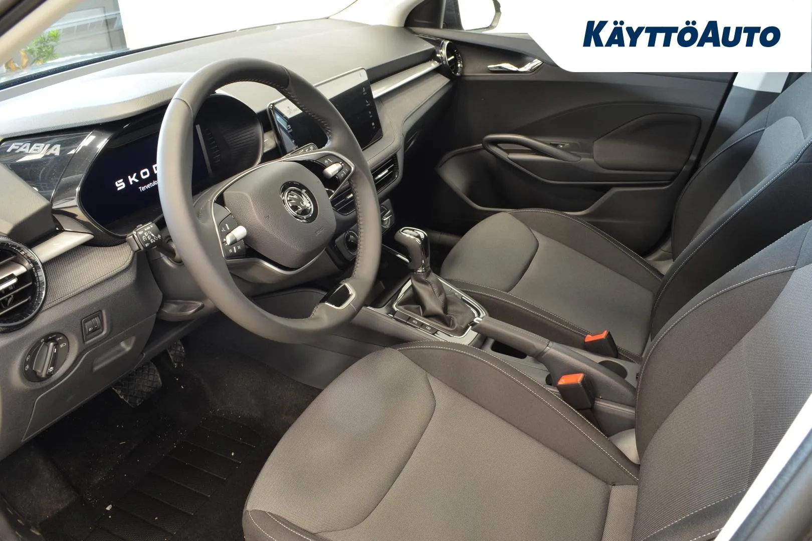 Skoda Fabia JNF-295 carousel image