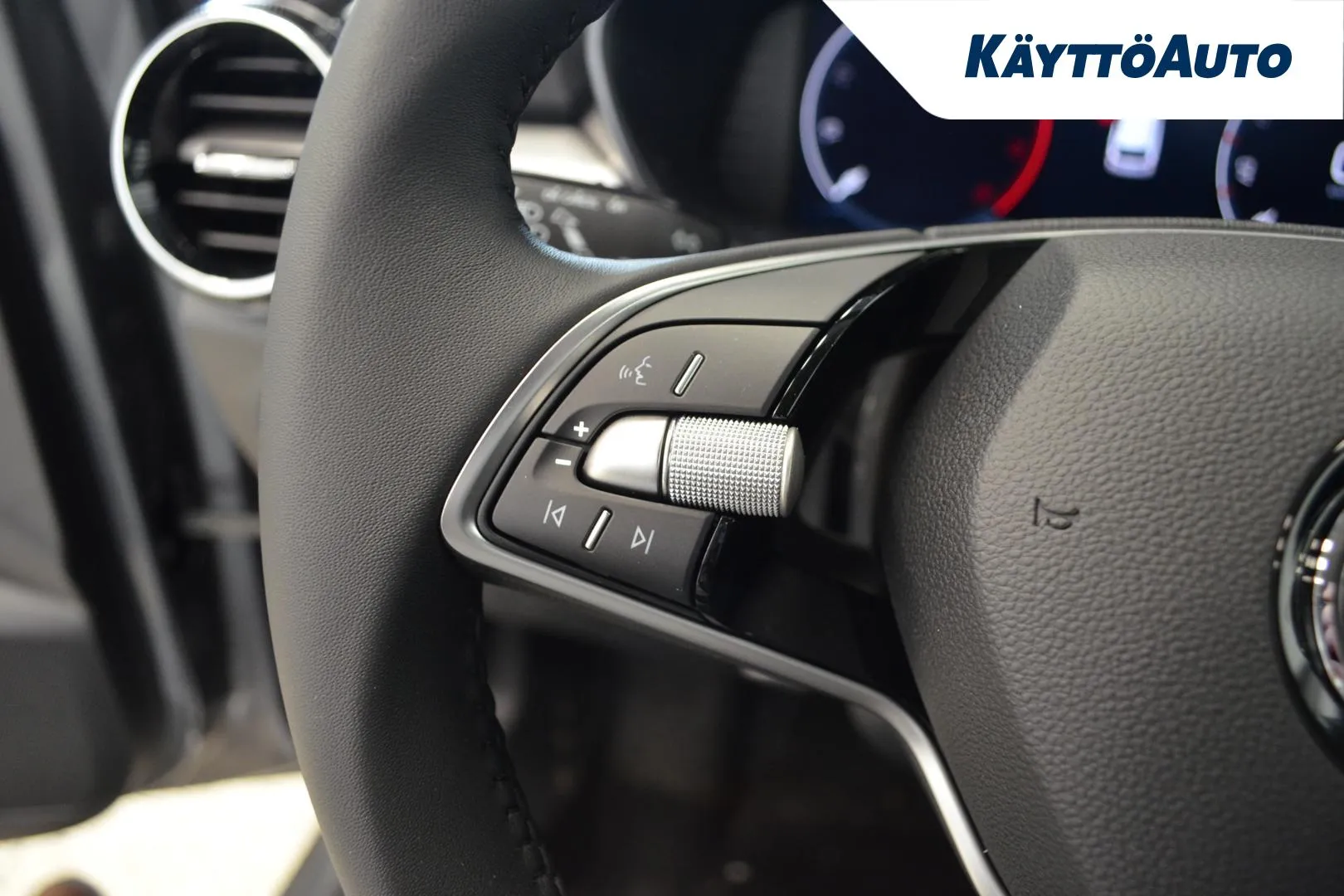 Skoda Fabia JNF-295 carousel image