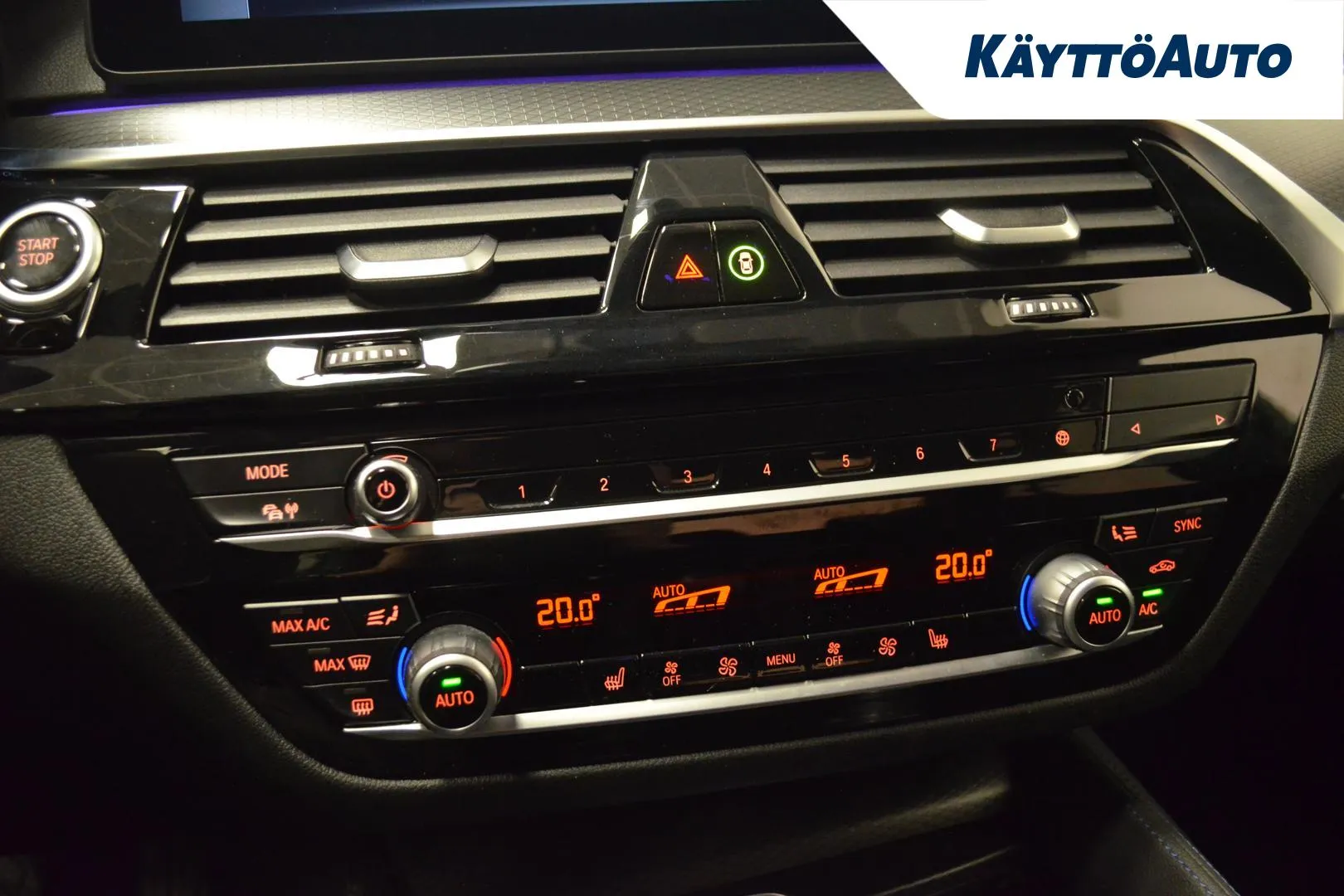 BMW 545 LPJ-208 carousel image