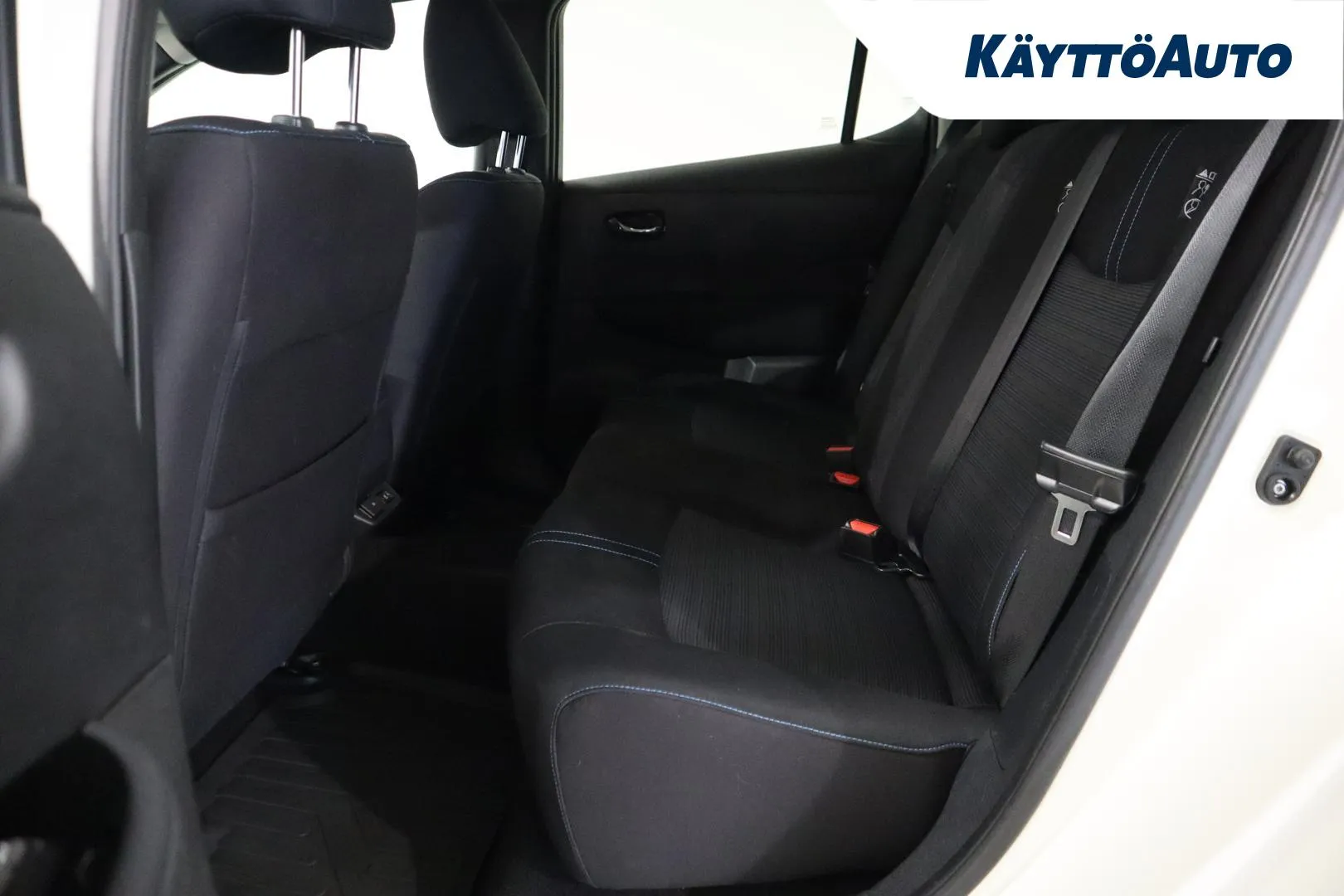 NISSAN Leaf FPP-974 carousel image