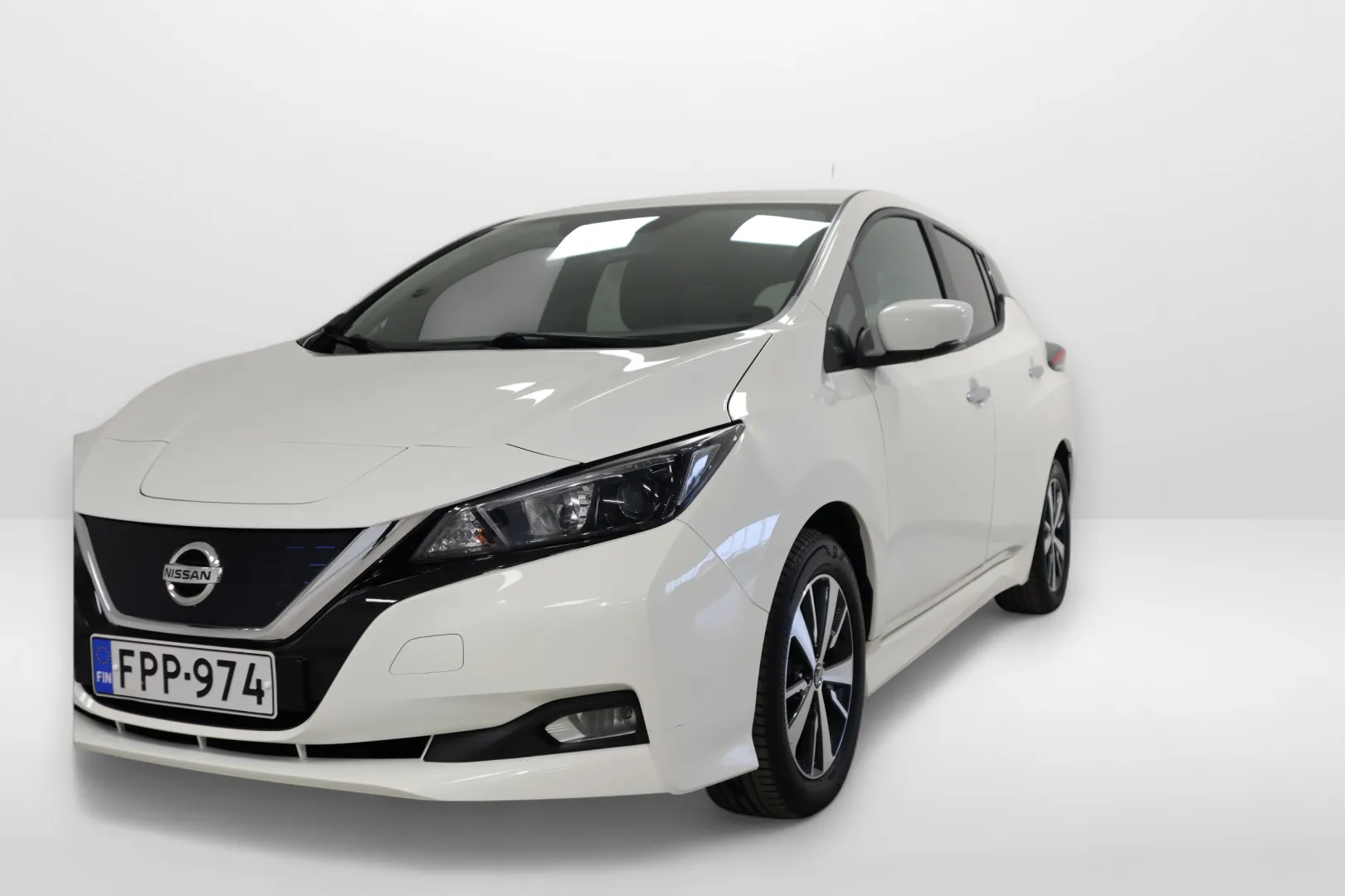 NISSAN Leaf FPP-974 carousel image