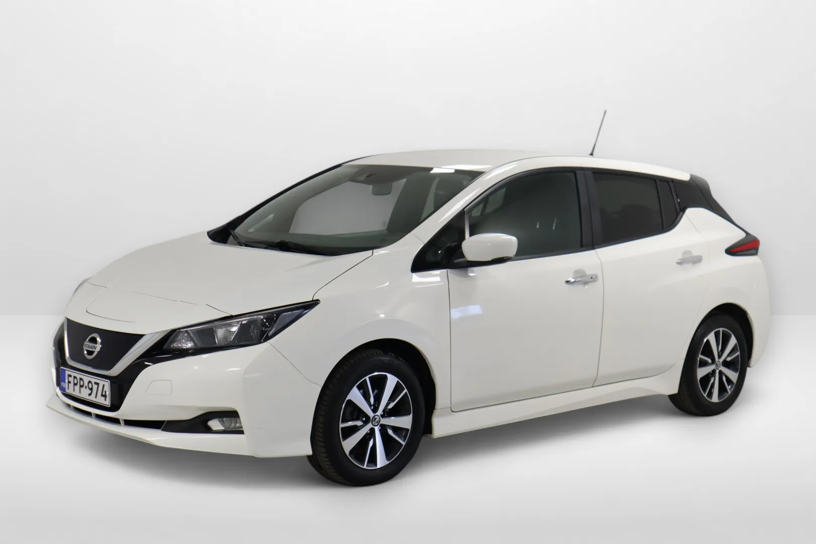NISSAN Leaf FPP-974 carousel image