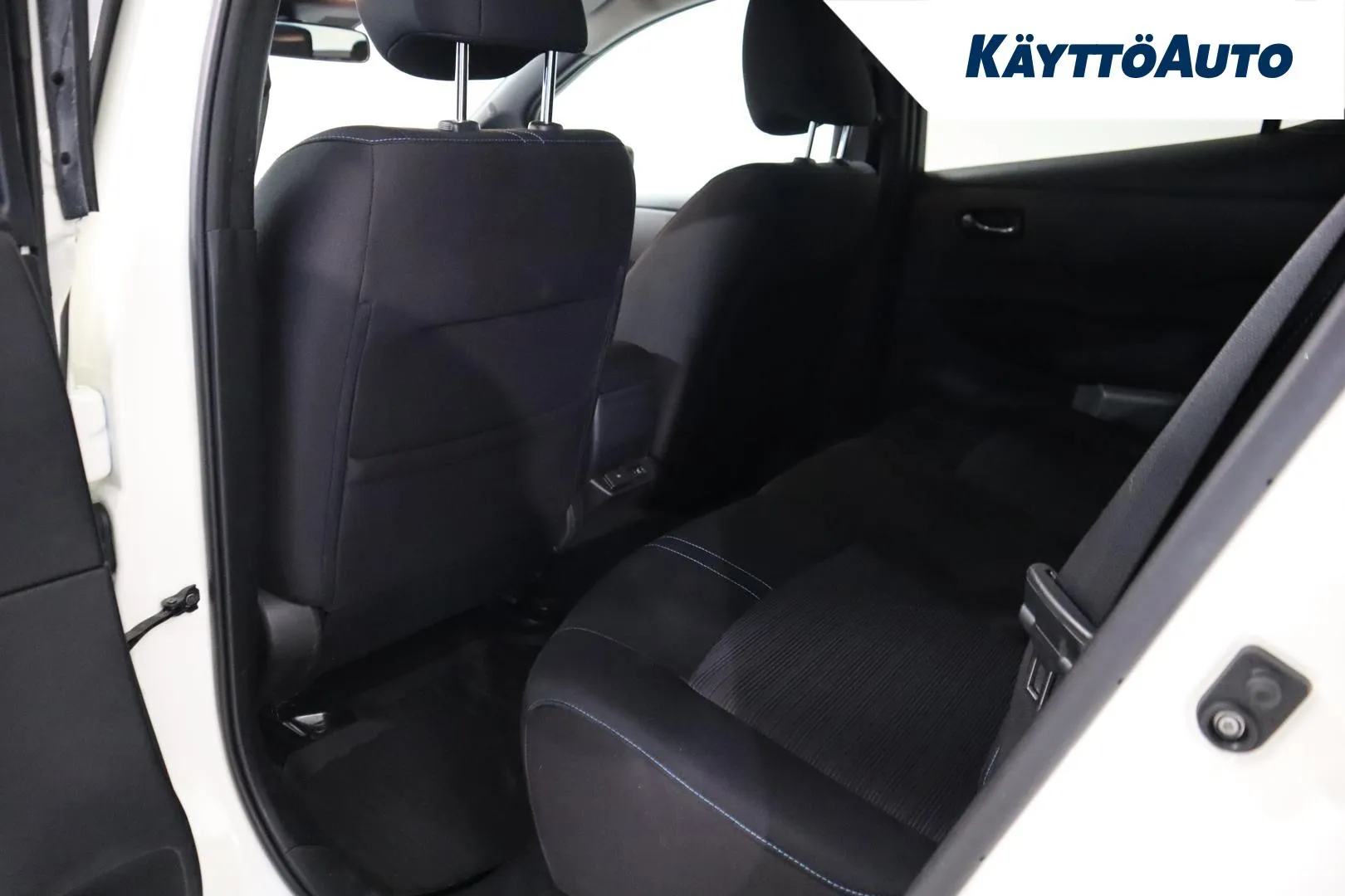 NISSAN Leaf FPP-974 carousel image