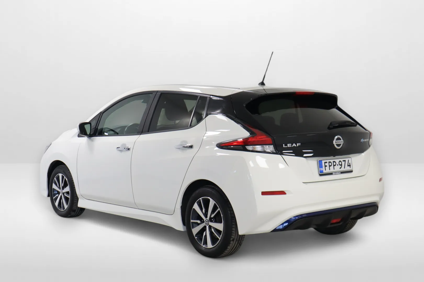 NISSAN Leaf FPP-974 carousel image
