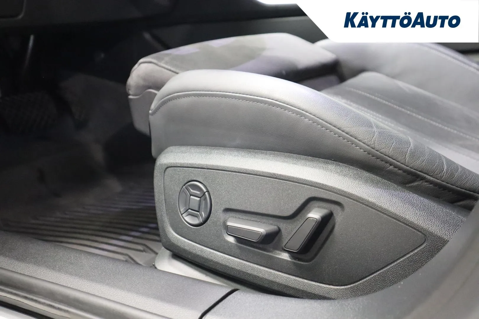 Audi A6 XSP-871 carousel image