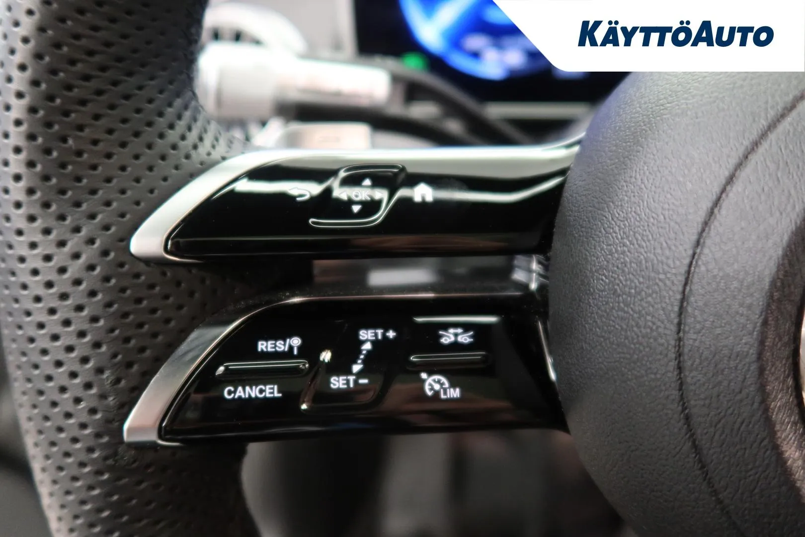 MERCEDES-BENZ EQS SUV OZY-987 carousel image