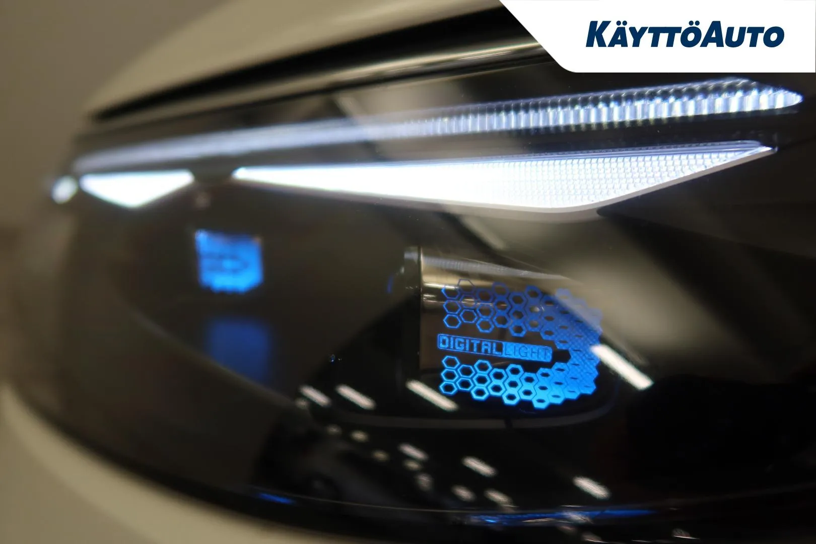 MERCEDES-BENZ EQS SUV OZY-987 carousel image