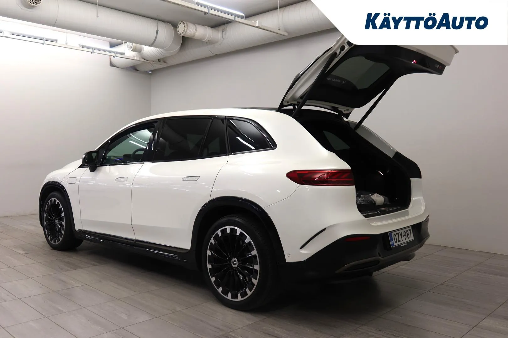 MERCEDES-BENZ EQS SUV OZY-987 carousel image