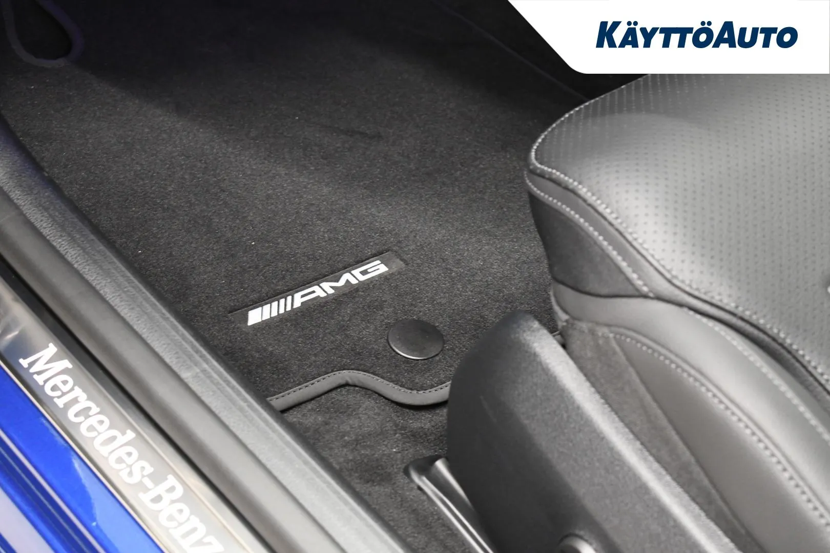 Mercedes-Benz C JNL-966 carousel image