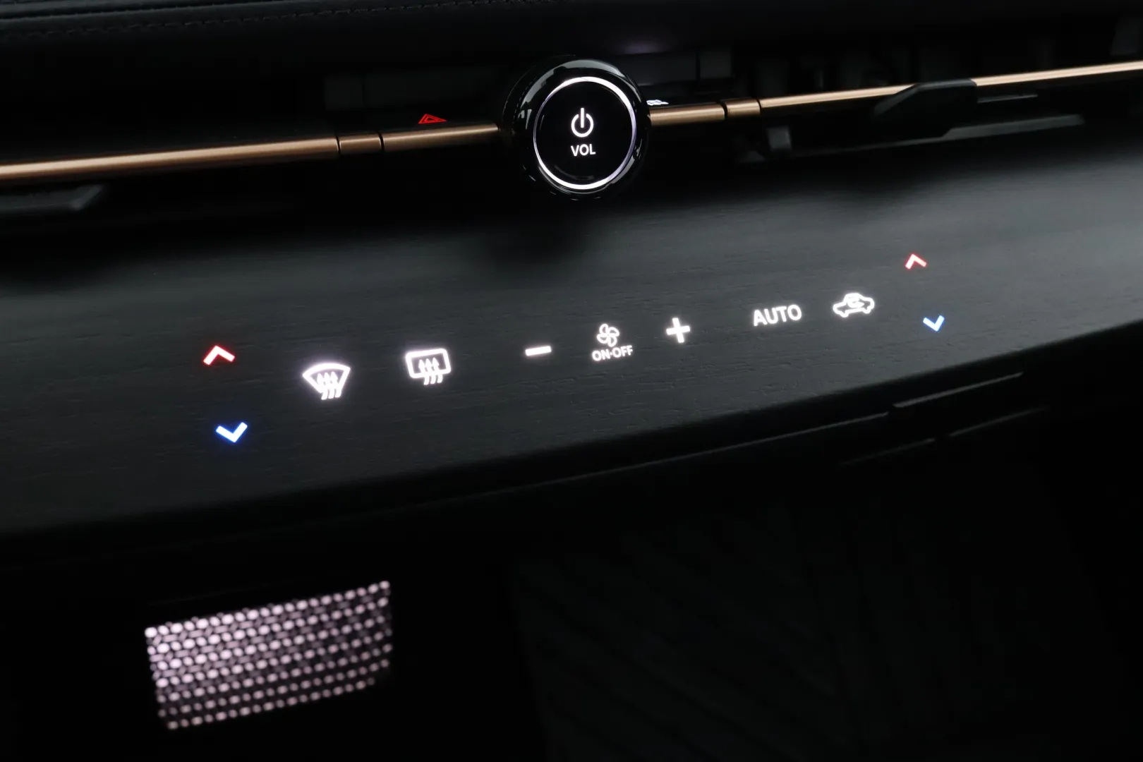 NISSAN Ariya FRG-100 carousel image