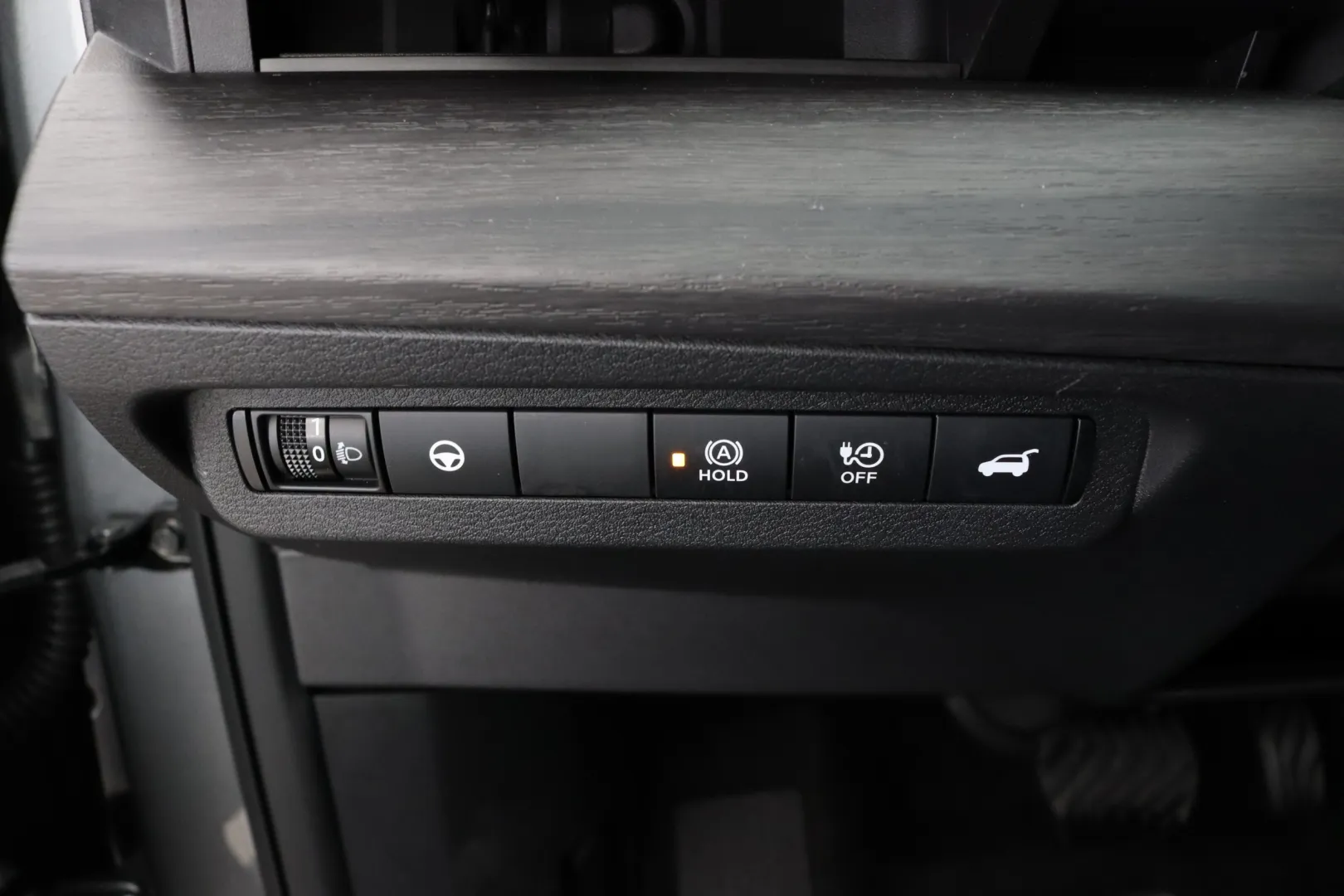 NISSAN Ariya FRG-100 carousel image