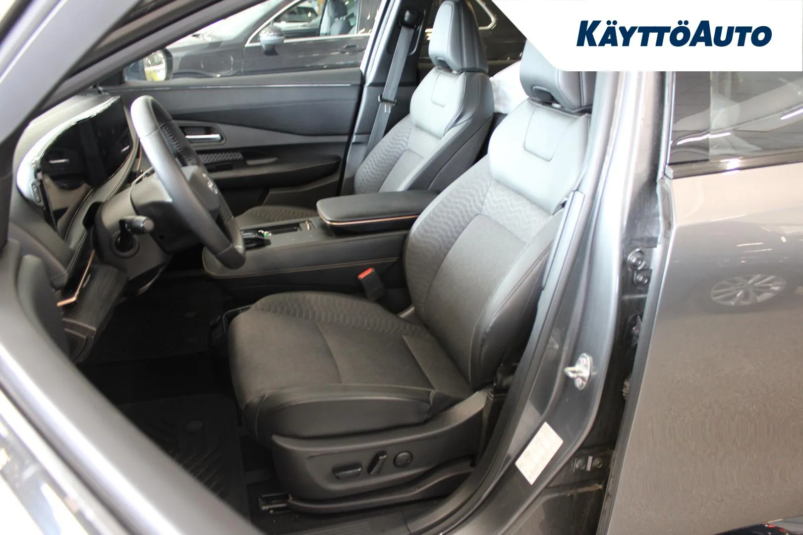 NISSAN Ariya IRJ-642 carousel image