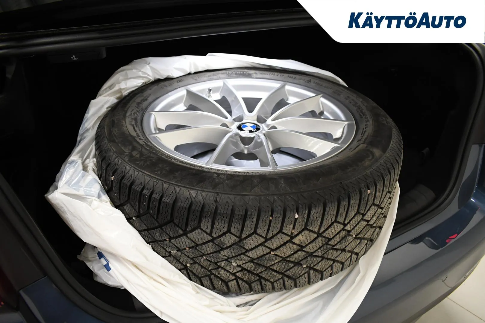 BMW 545 SPT-424 carousel image