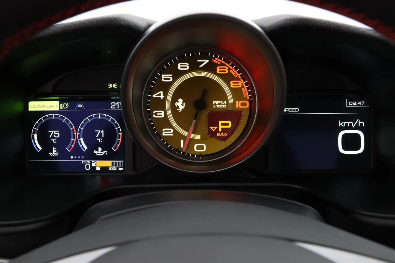 Ferrari Portofino M FUN-620 carousel image