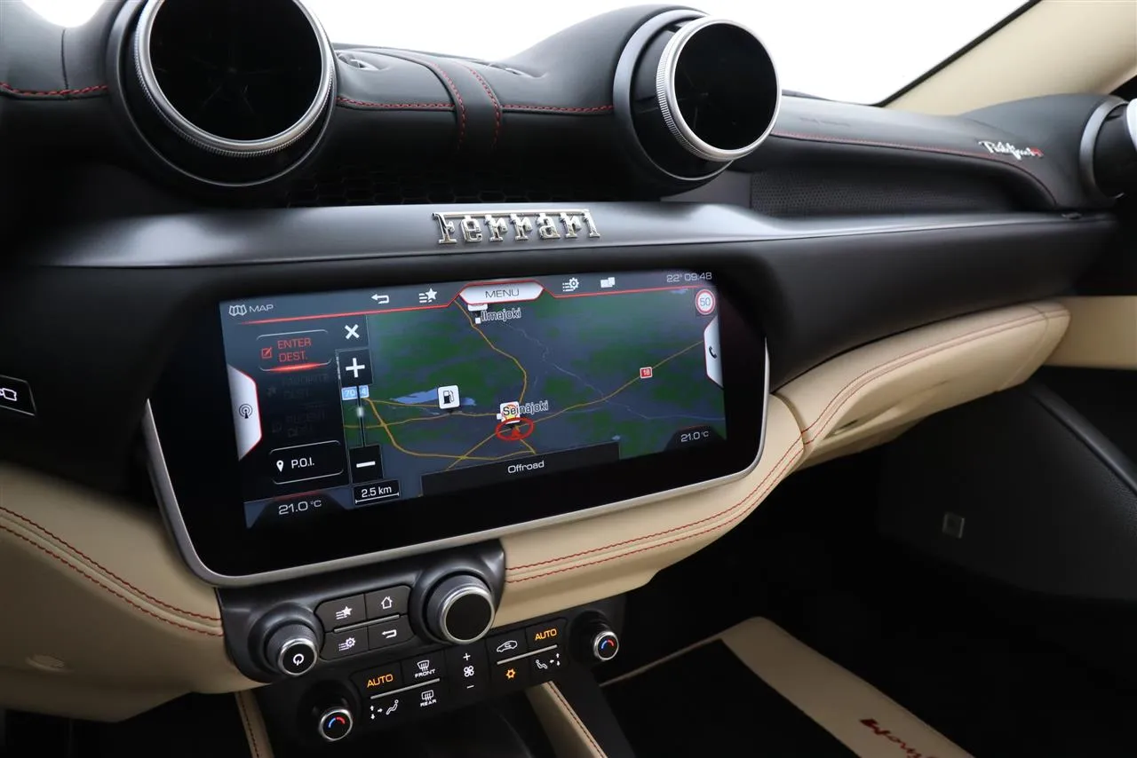 Ferrari Portofino M FUN-620 carousel image