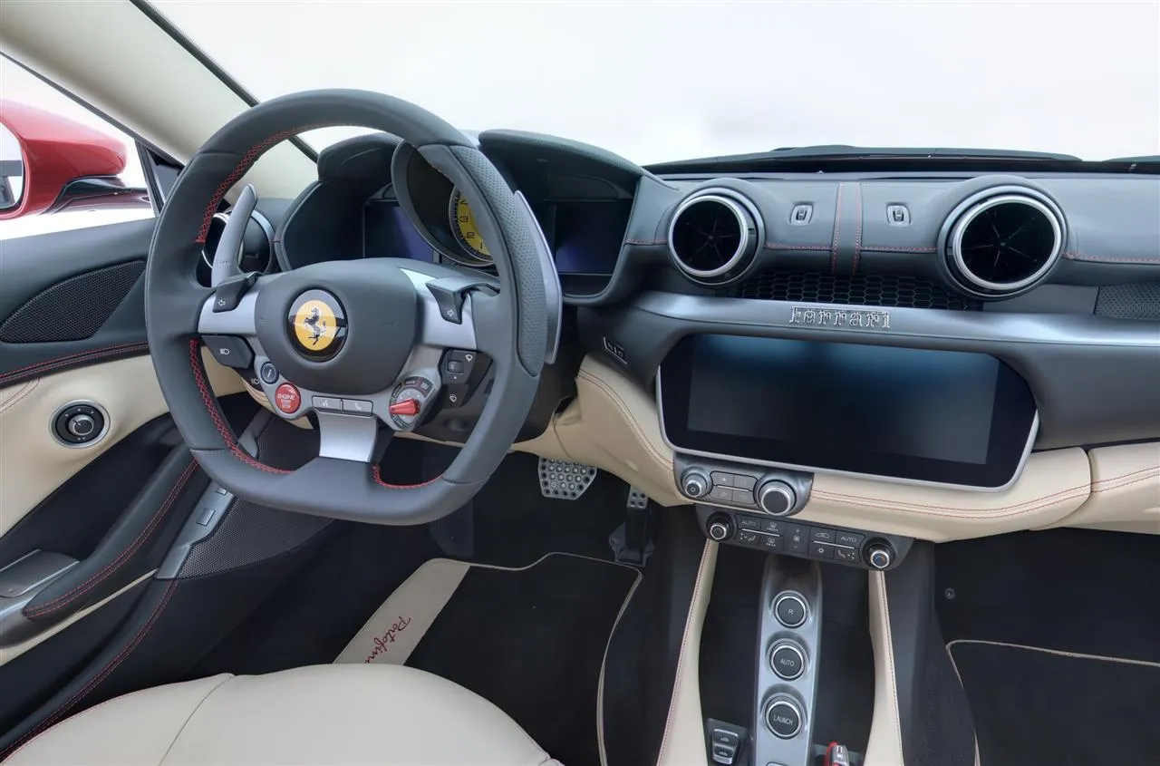 Ferrari Portofino M FUN-620 carousel image