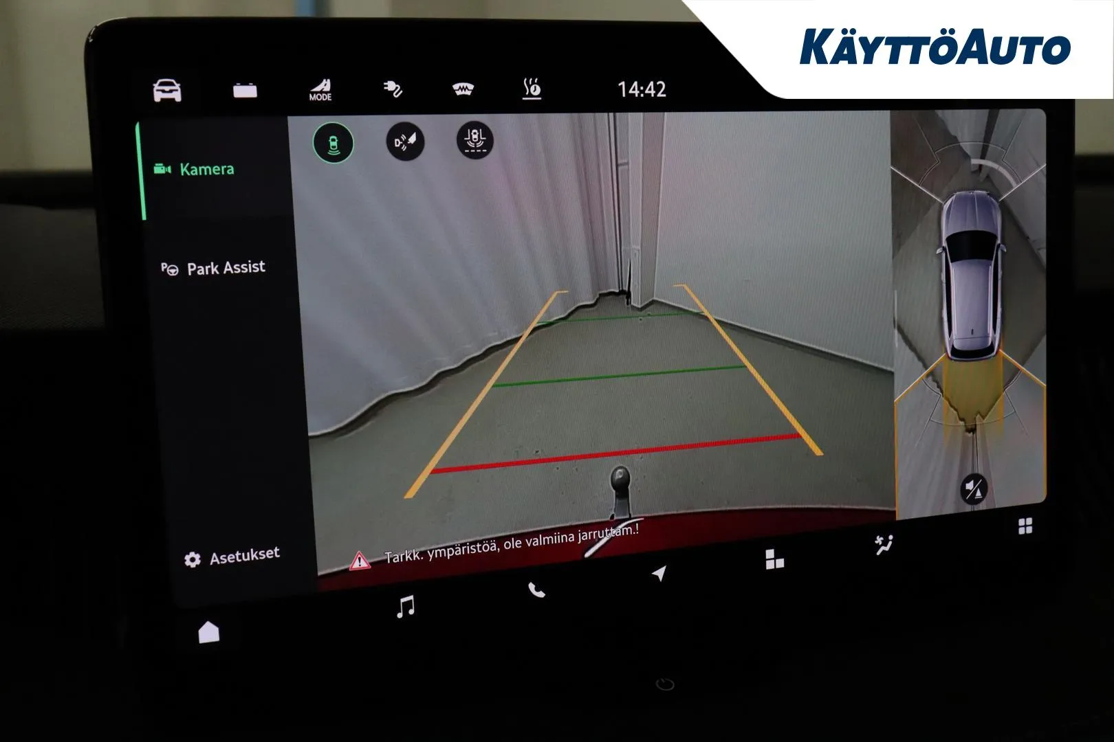 Skoda Superb JNK-515 carousel image