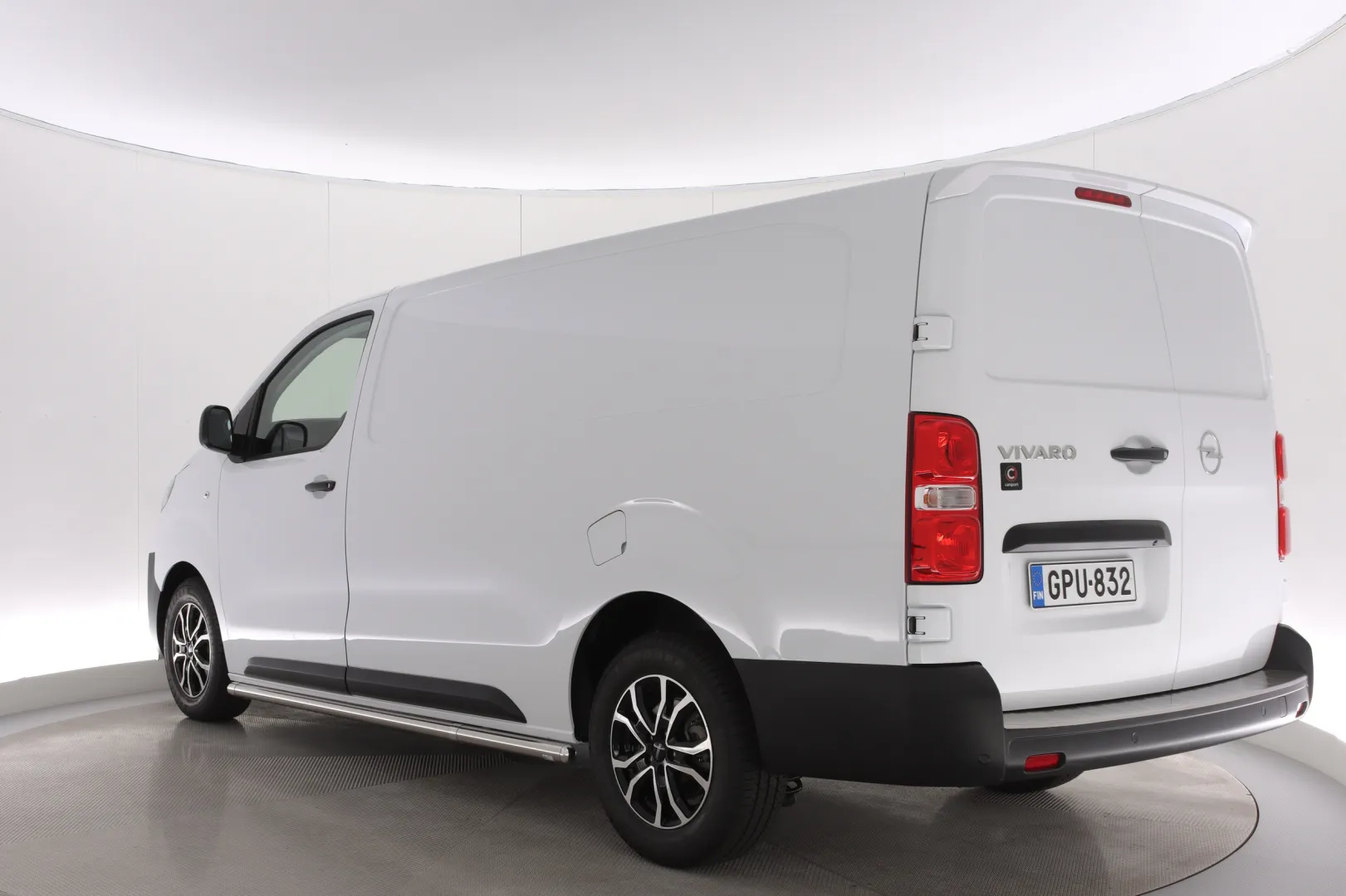 Opel Vivaro GPU-832 carousel image
