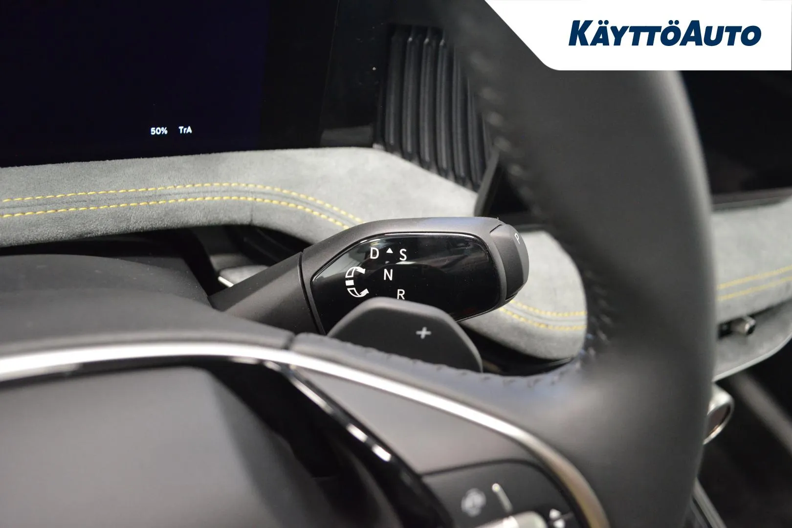 Skoda Superb JNP-704 carousel image