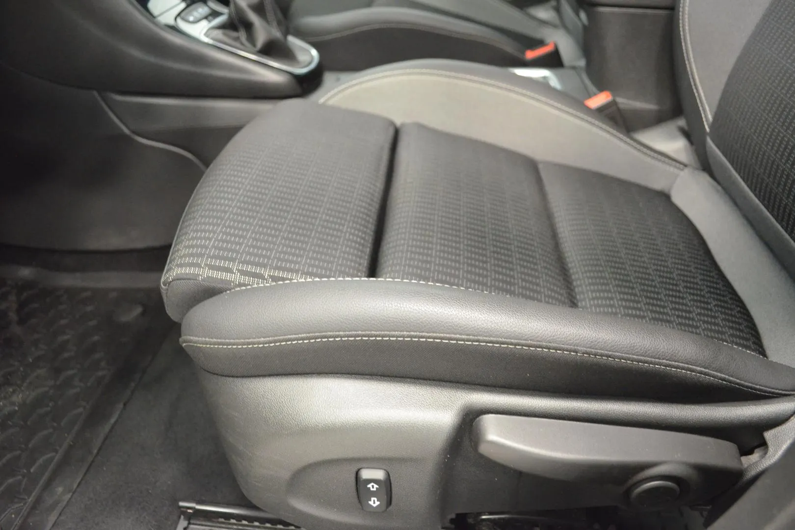 OPEL Astra RUO-492 carousel image