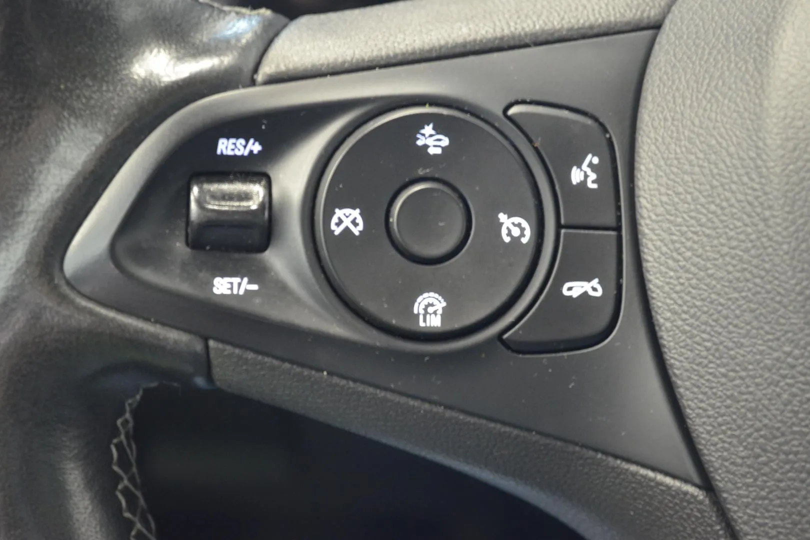 OPEL Astra RUO-492 carousel image