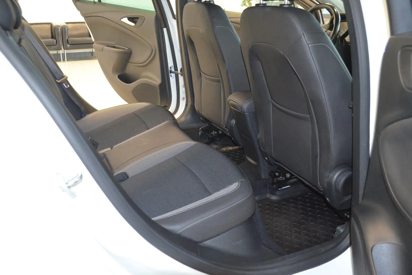 OPEL Astra RUO-492 carousel image