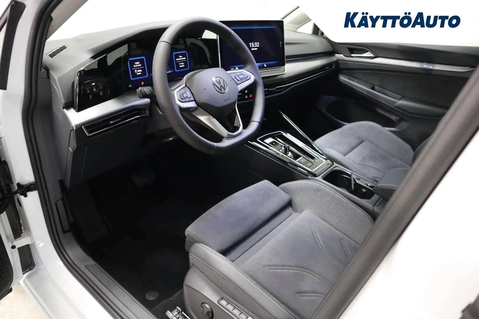 Volkswagen Golf NNV-186 carousel image