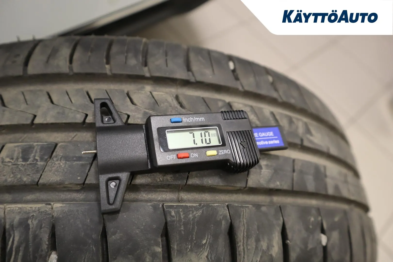 KIA Ceed JNP-892 carousel image