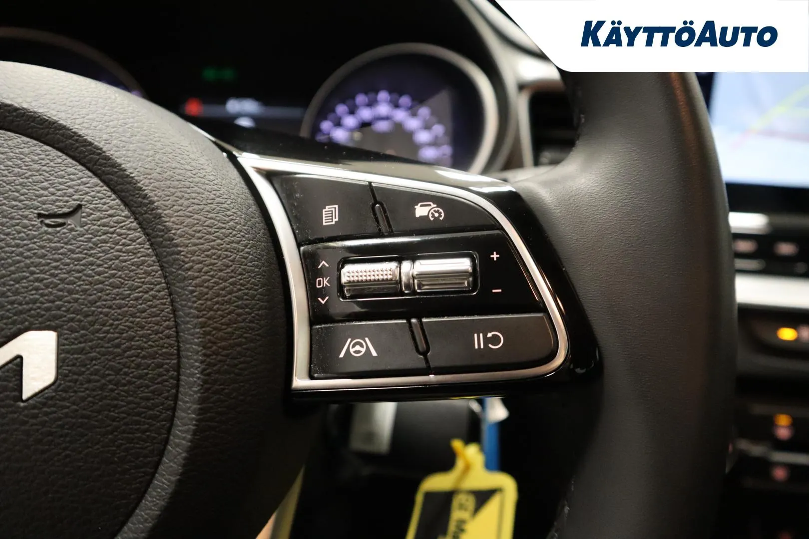 KIA Ceed JNP-892 carousel image