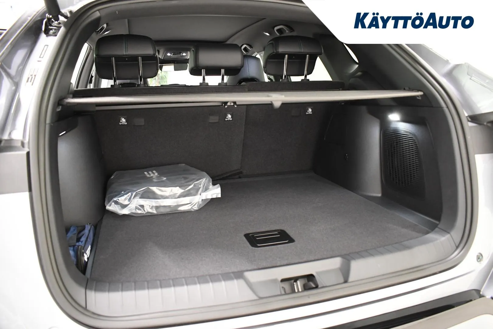 BYD Seal U MRC-302 carousel image