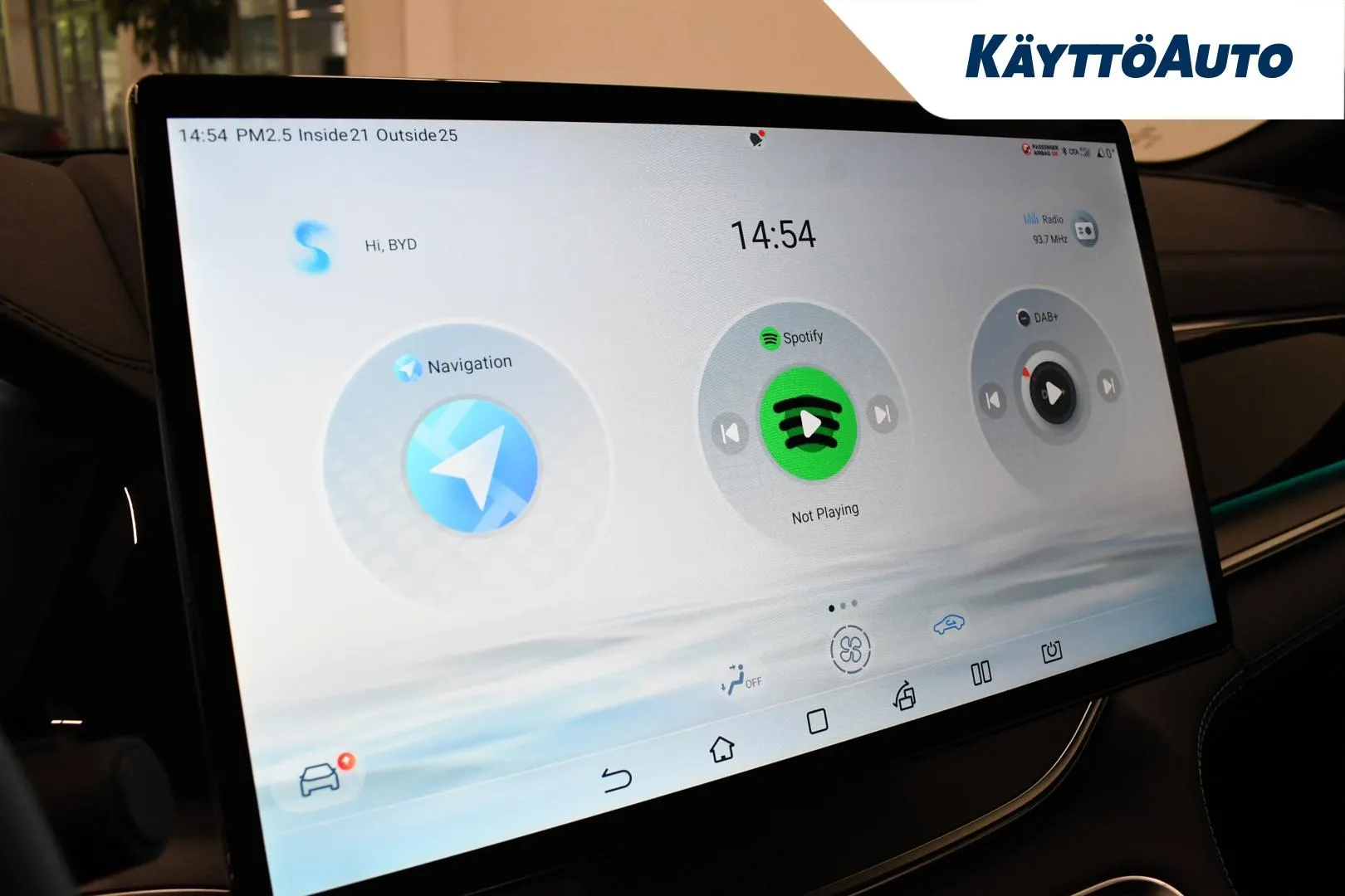 BYD Seal U MRC-302 carousel image