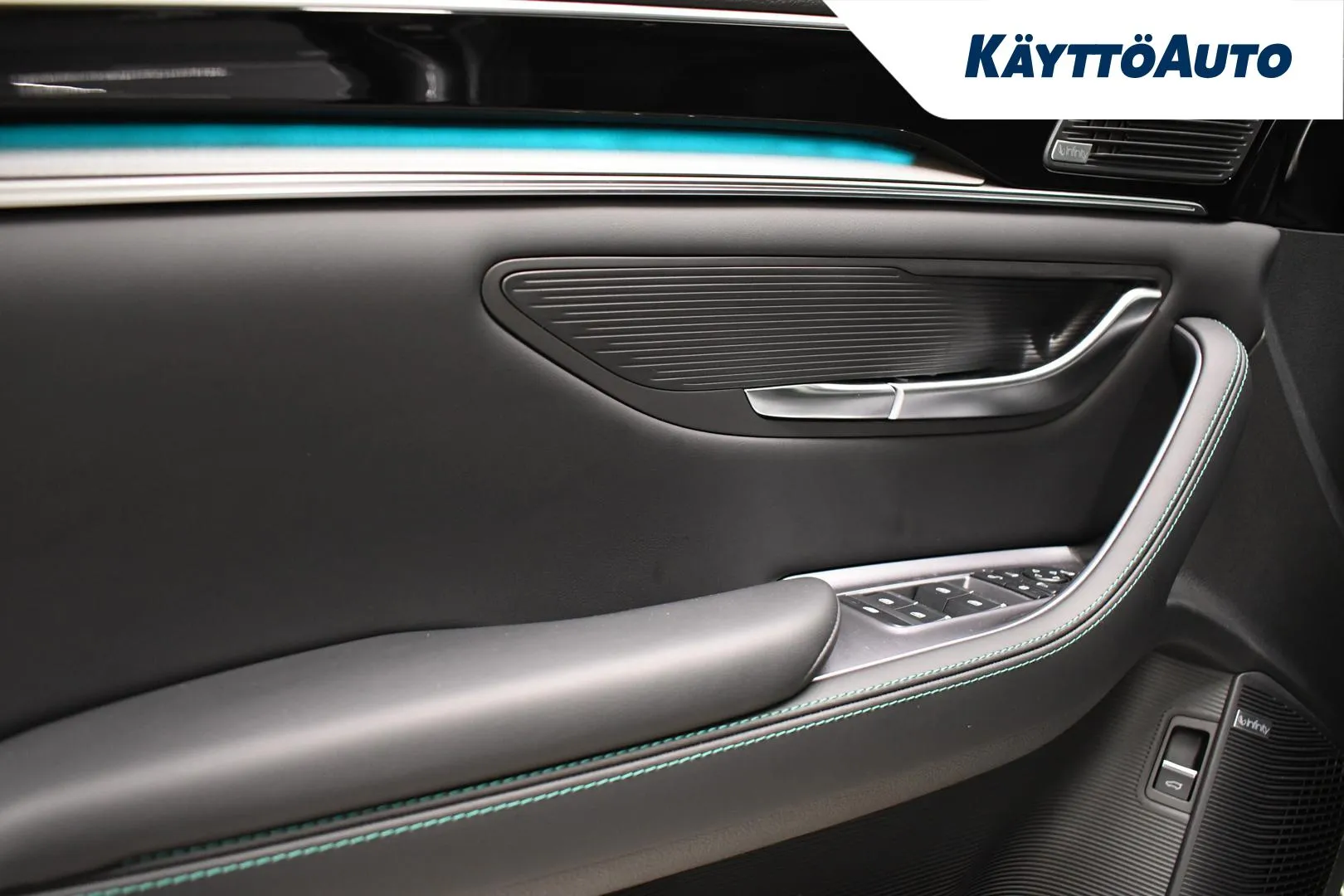 BYD Seal U MRC-302 carousel image