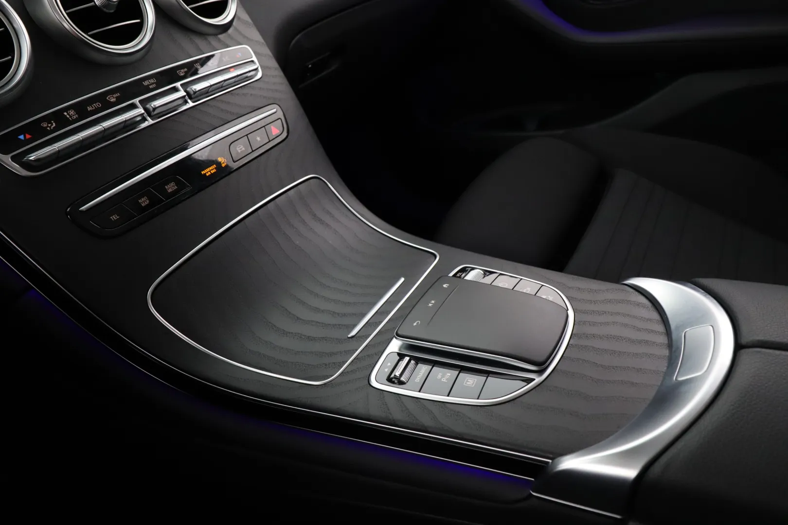 MERCEDES-BENZ GLC FRI-194 carousel image