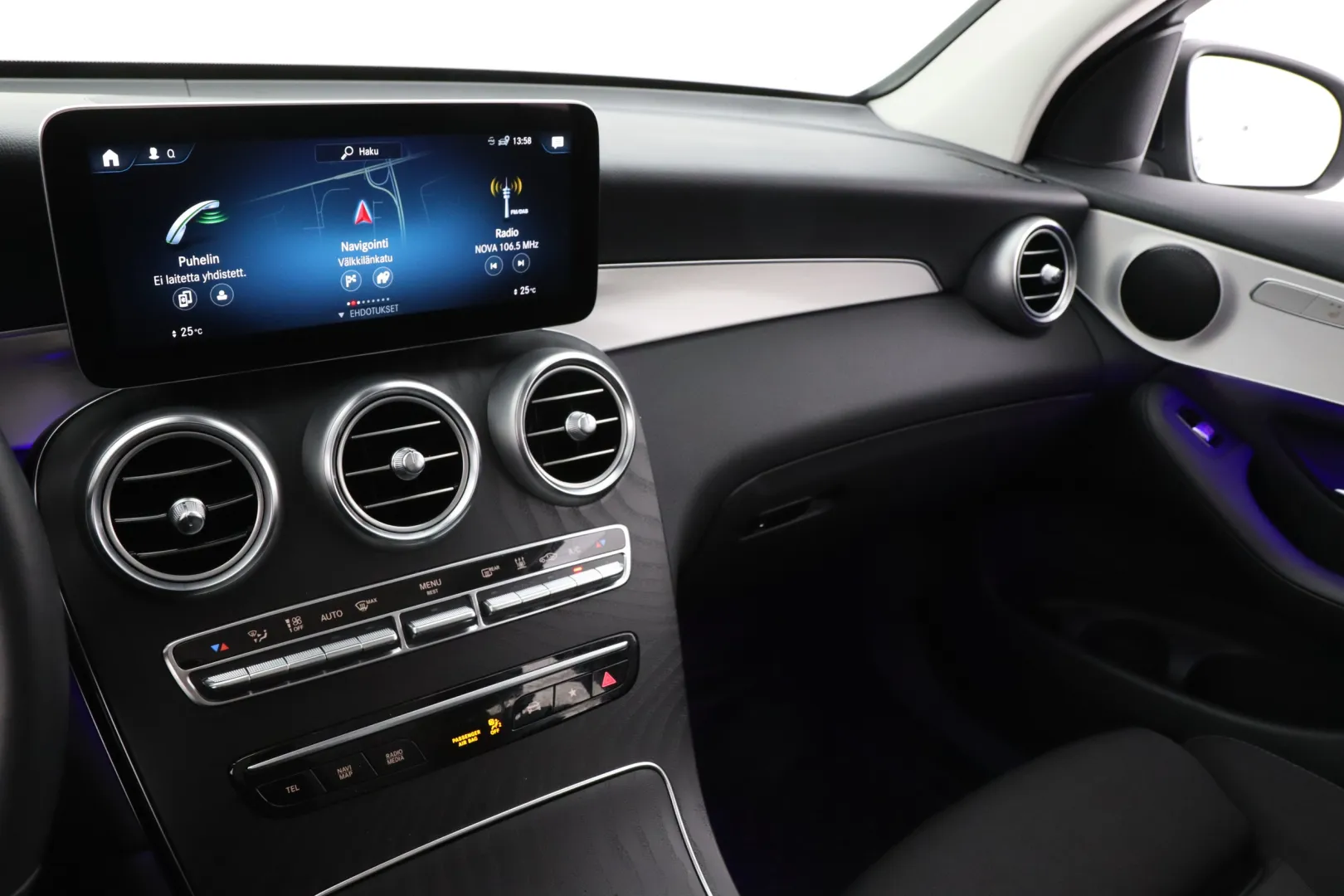 MERCEDES-BENZ GLC FRI-194 carousel image