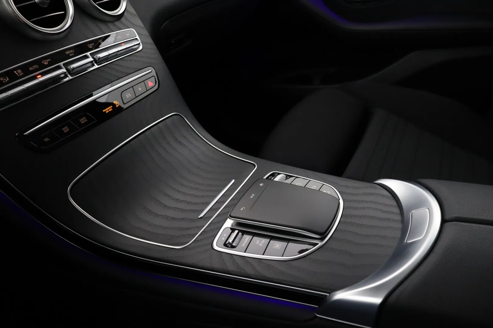 MERCEDES-BENZ GLC FRI-194 carousel image