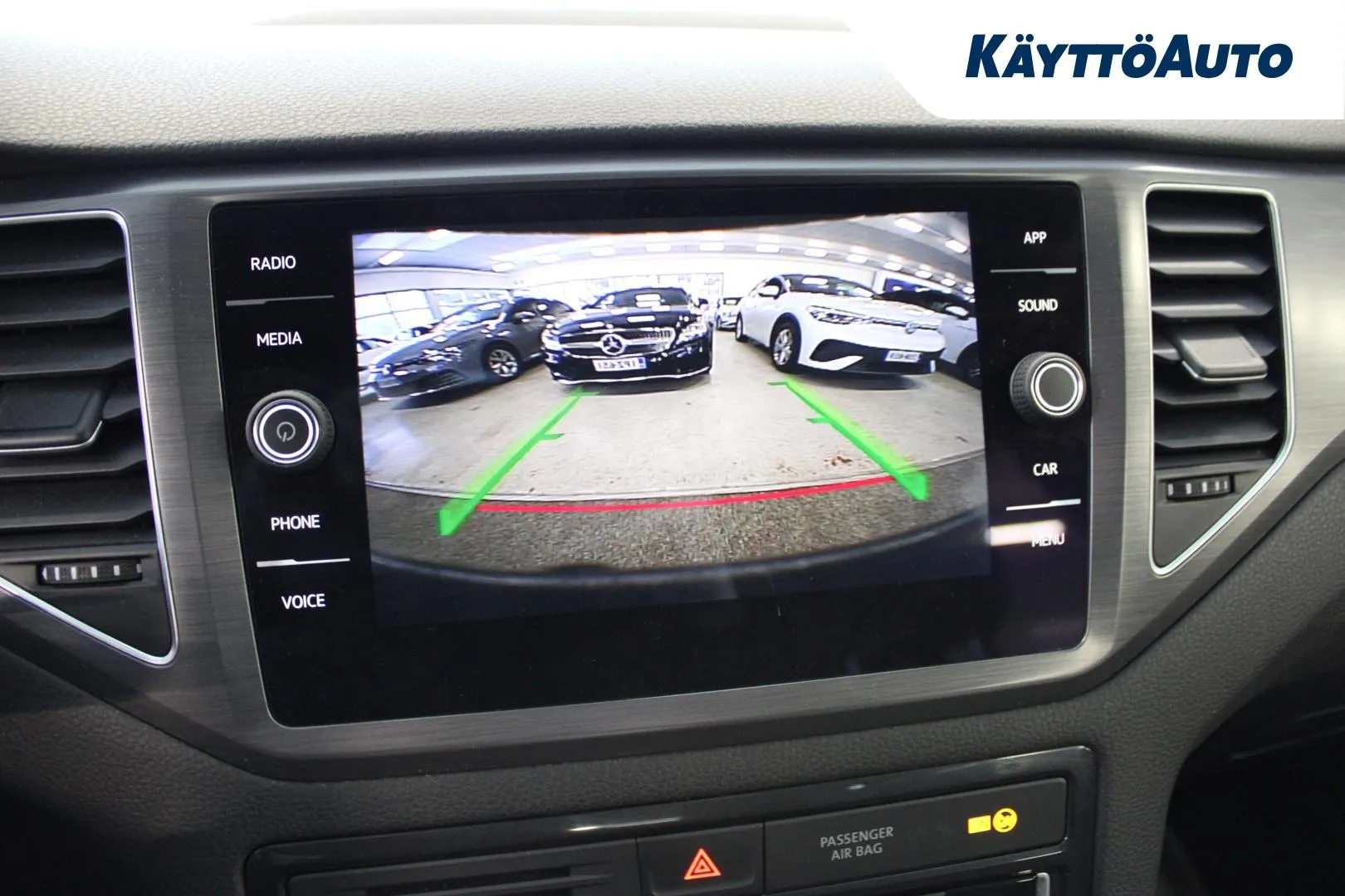 VOLKSWAGEN GOLF SPORTSVAN IOL-276 carousel image