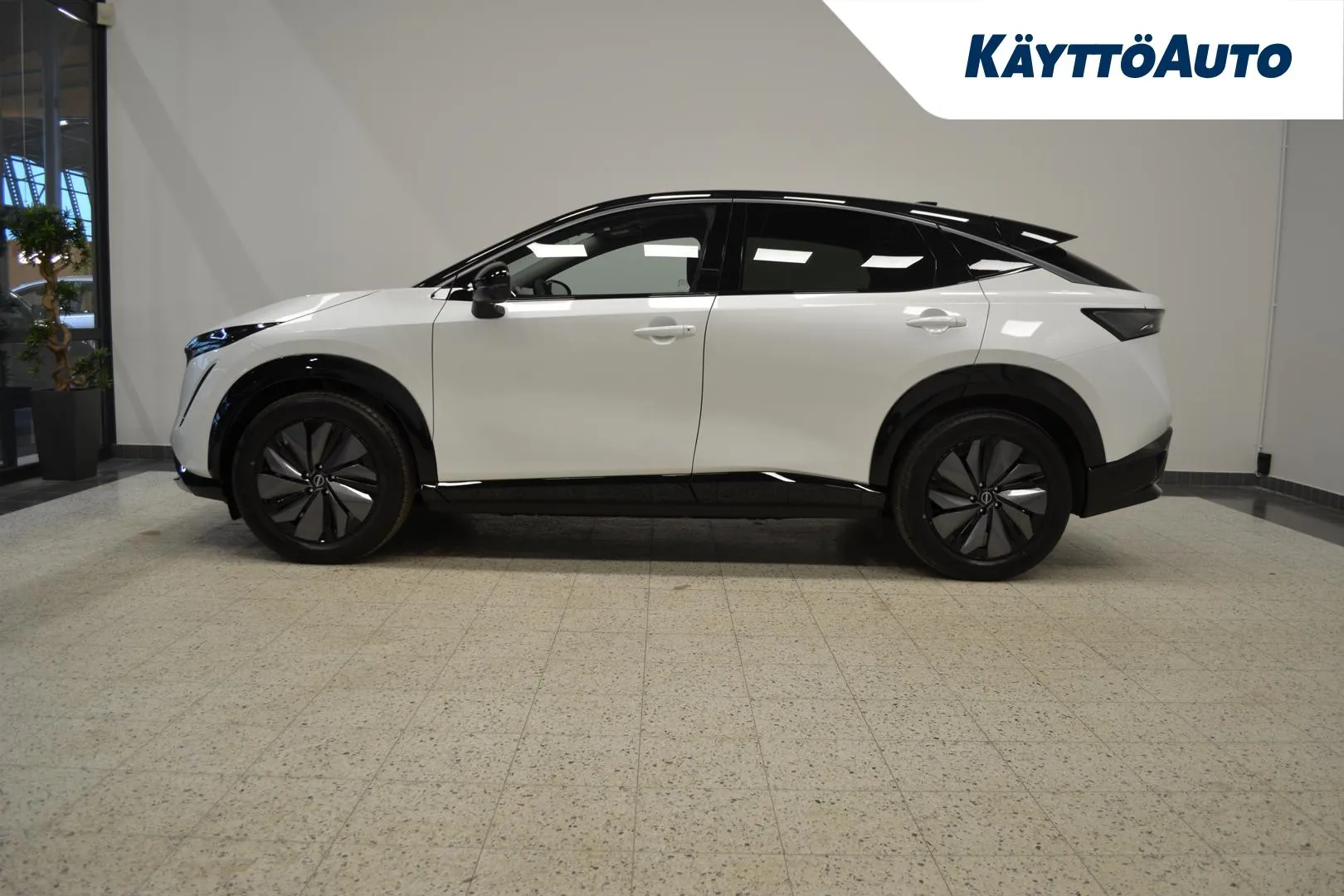 Nissan Ariya XTB-883 carousel image