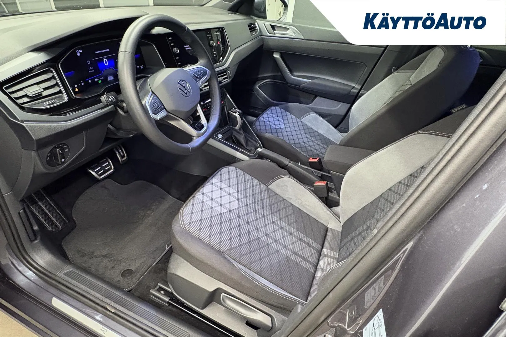 VOLKSWAGEN Taigo XTA-789 carousel image