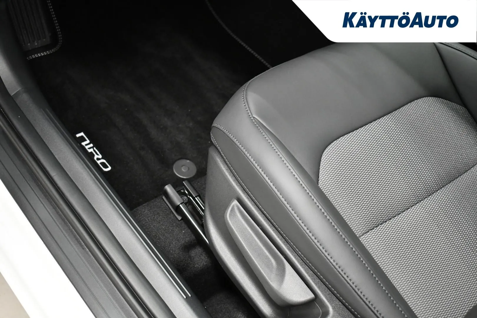 Kia Niro IRS-569 carousel image